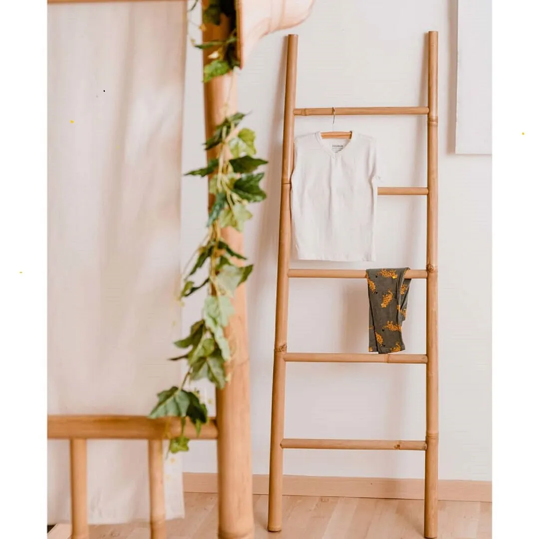 BAMBOO LADDER