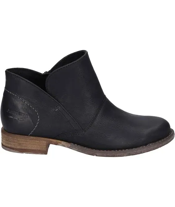 Women's Sienna 81 Casual Ankle Boot - Black