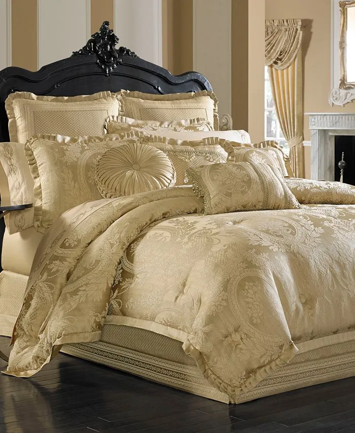 Nottingham Gold Polyester King 4-Piece Comforter Set